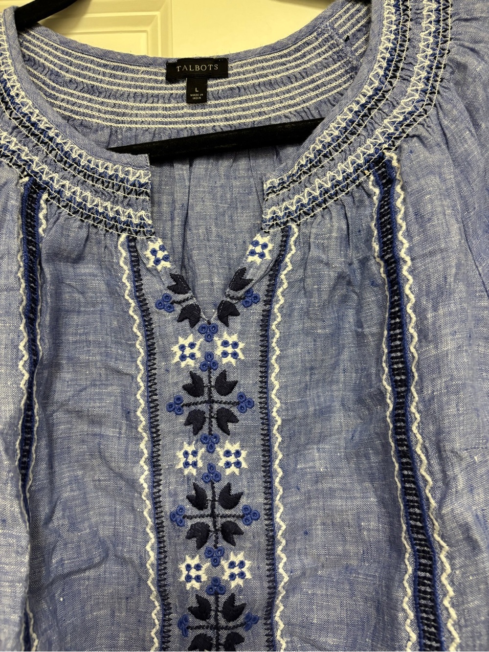 Talbots 100% Linen Embroidered Peasant Boho Blouse - Picture 4 of 8